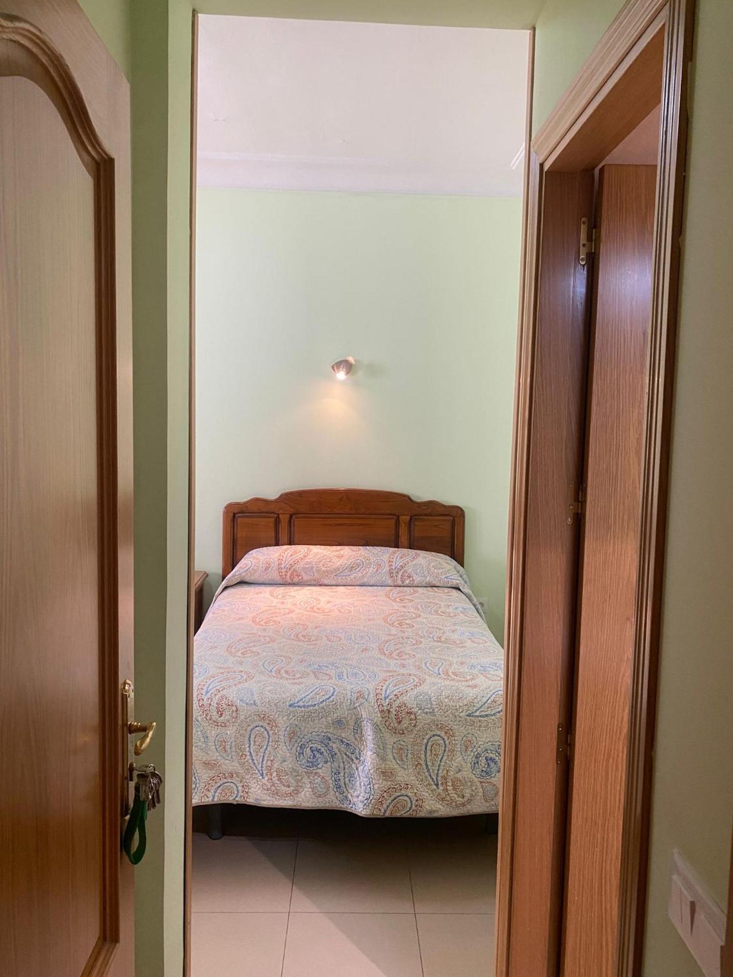 Hostal Retiro Madrid Dış mekan fotoğraf