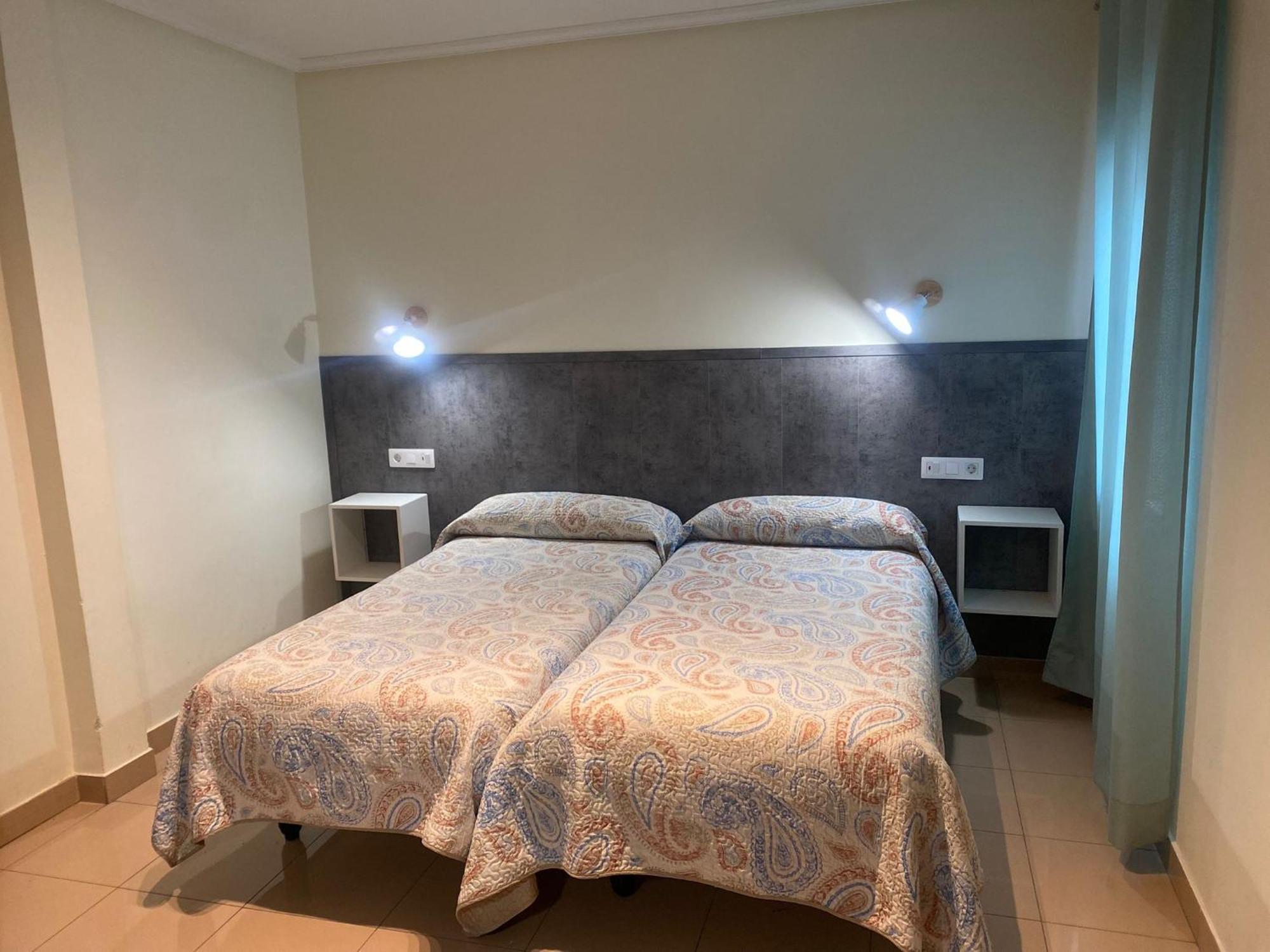 Hostal Retiro Madrid Dış mekan fotoğraf