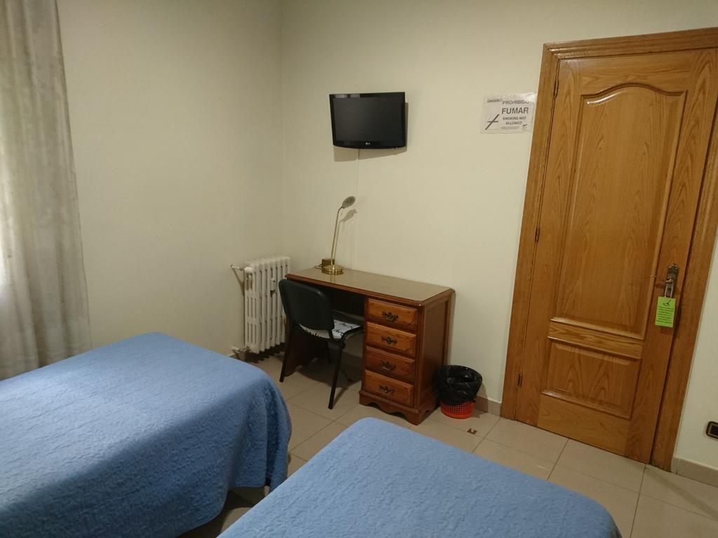 Hostal Retiro Madrid Oda fotoğraf