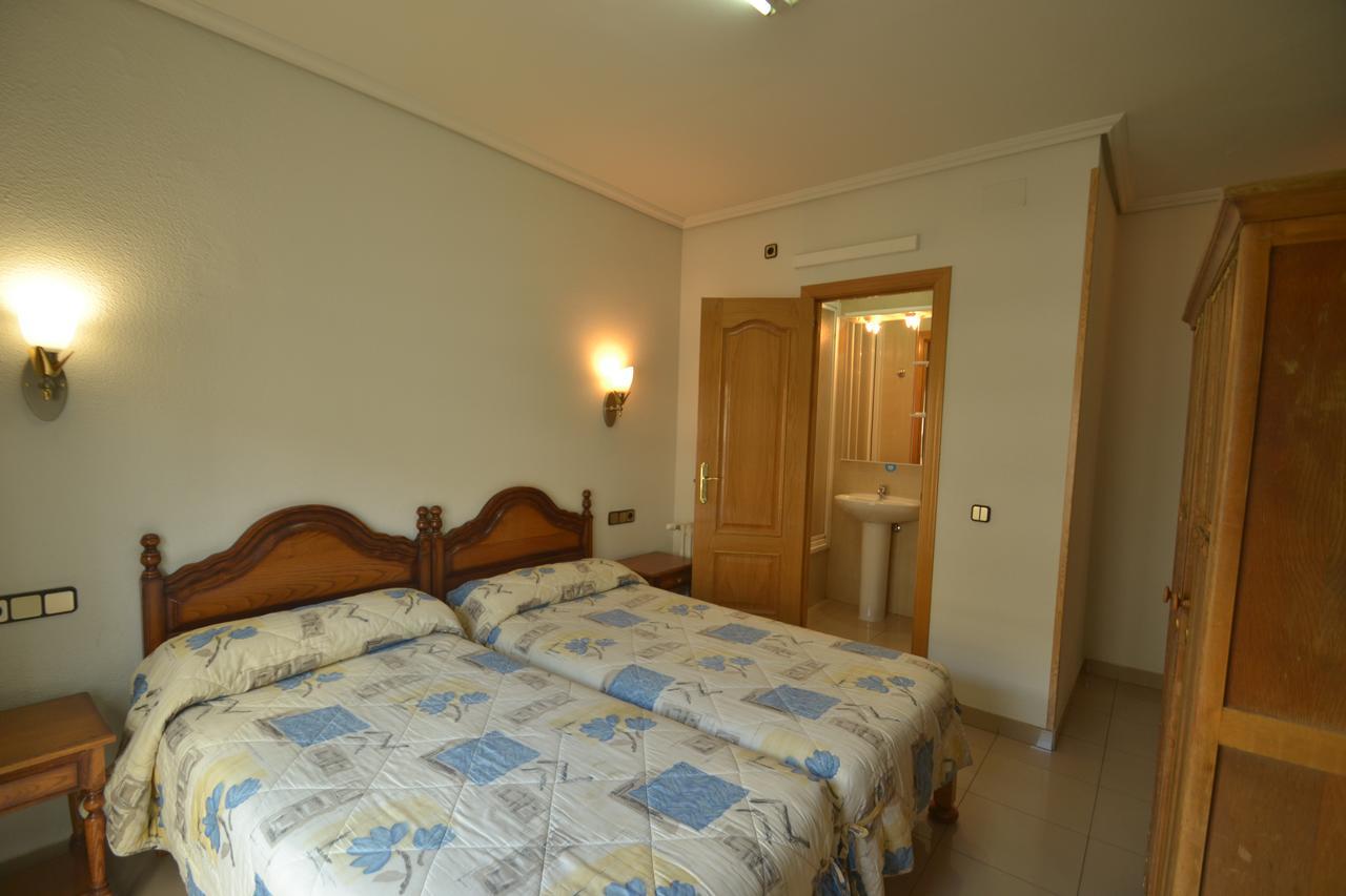 Hostal Retiro Madrid Dış mekan fotoğraf
